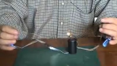 Make Your Own Simple Battery Holder