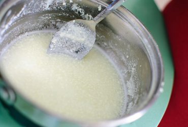How to make glue from milk