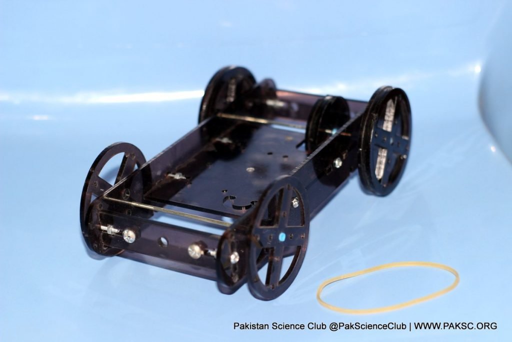 Make a Rubber Powered Car by STEM kit