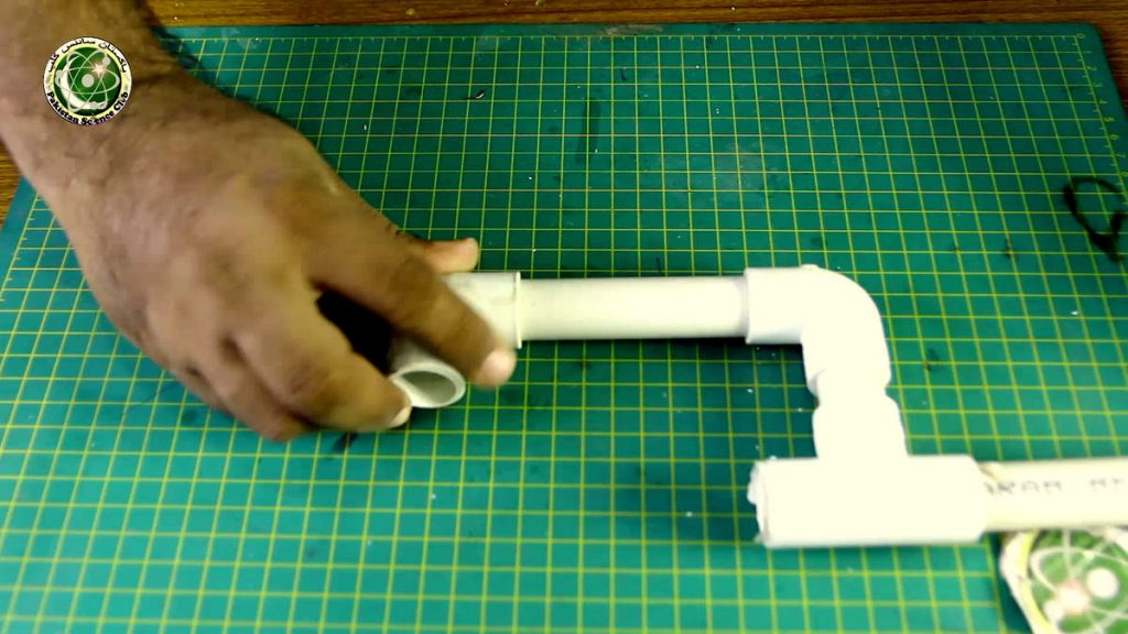 Joint elbow with 4 inch pipe.