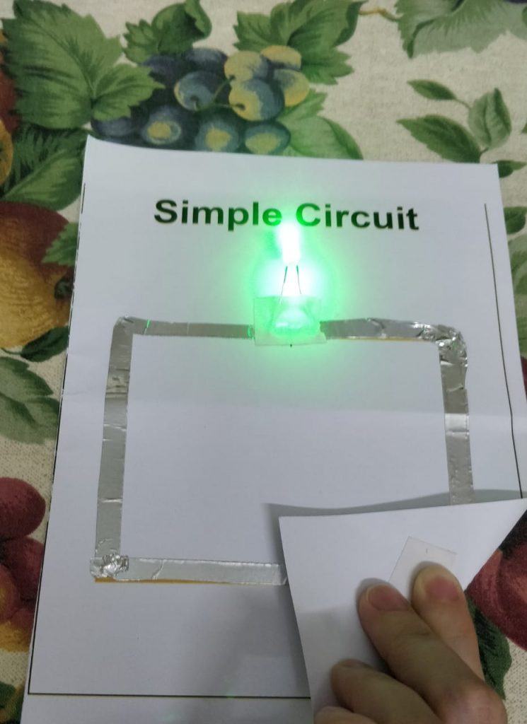 Simple Paper Circuit