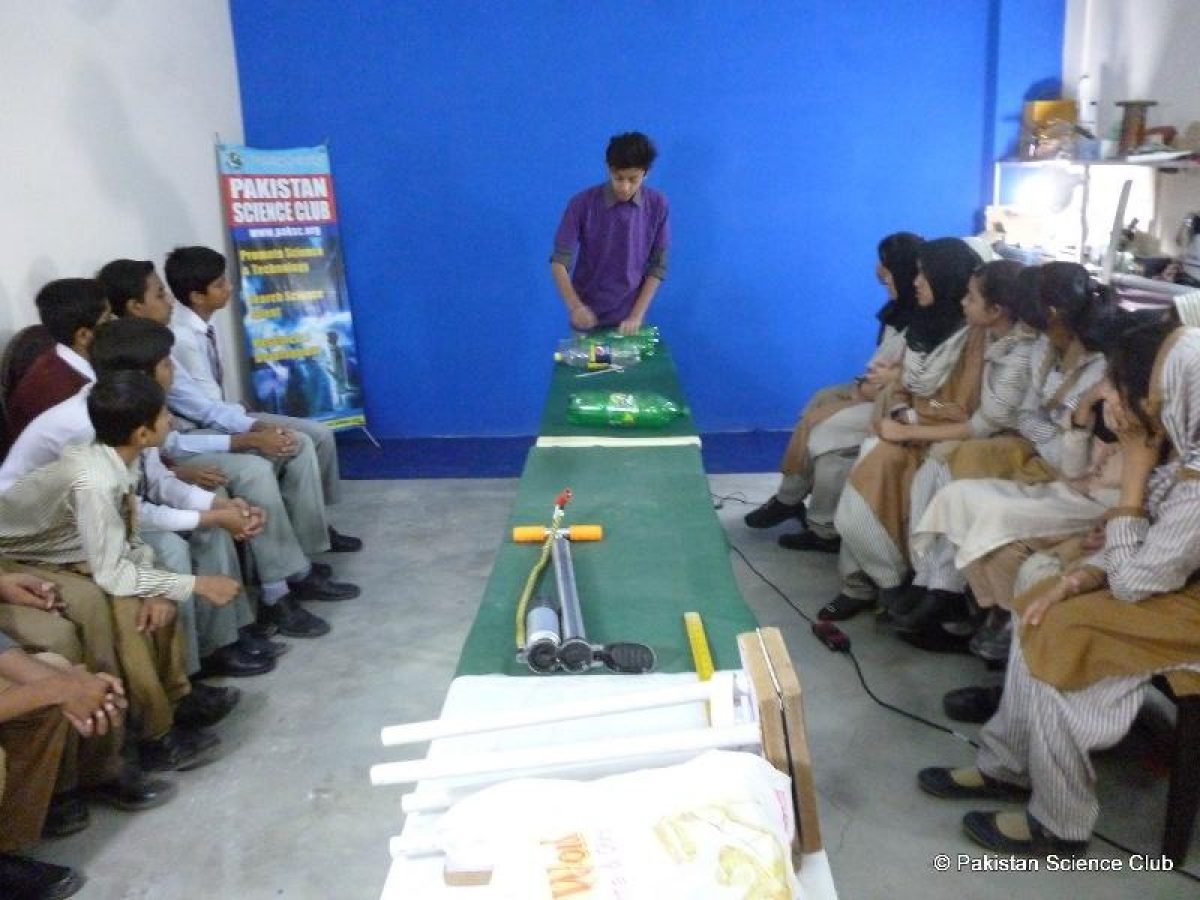 Water rocket workshop held at PSC