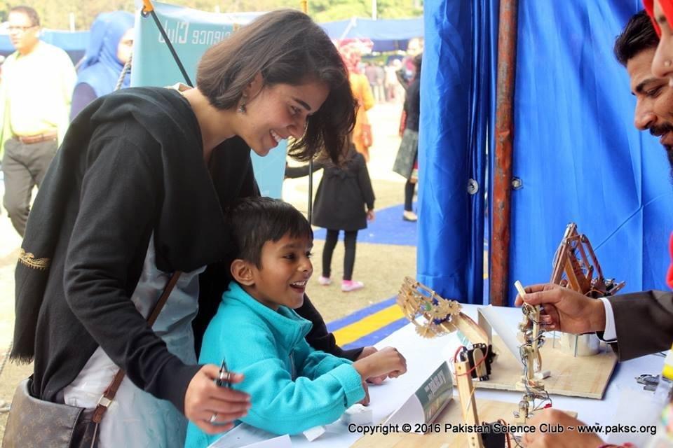Pakistan Science Club Exhibited Projects in Lahore Science Mela