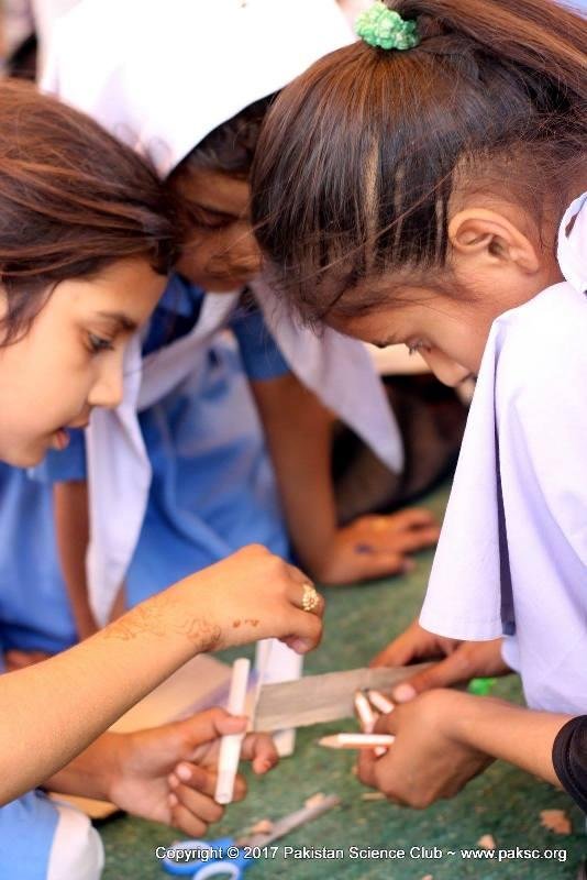 Fun Science Show and hands-on activity in Rahat-e-Islamia GOVT School