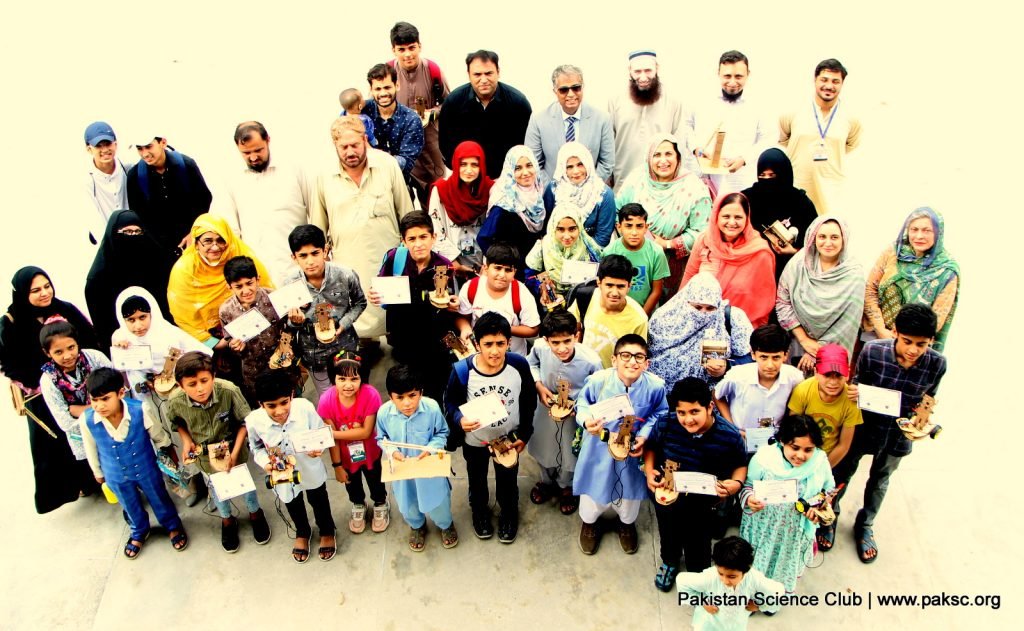 STEM Camp by Modrenage and Pakistan Science Club 2023