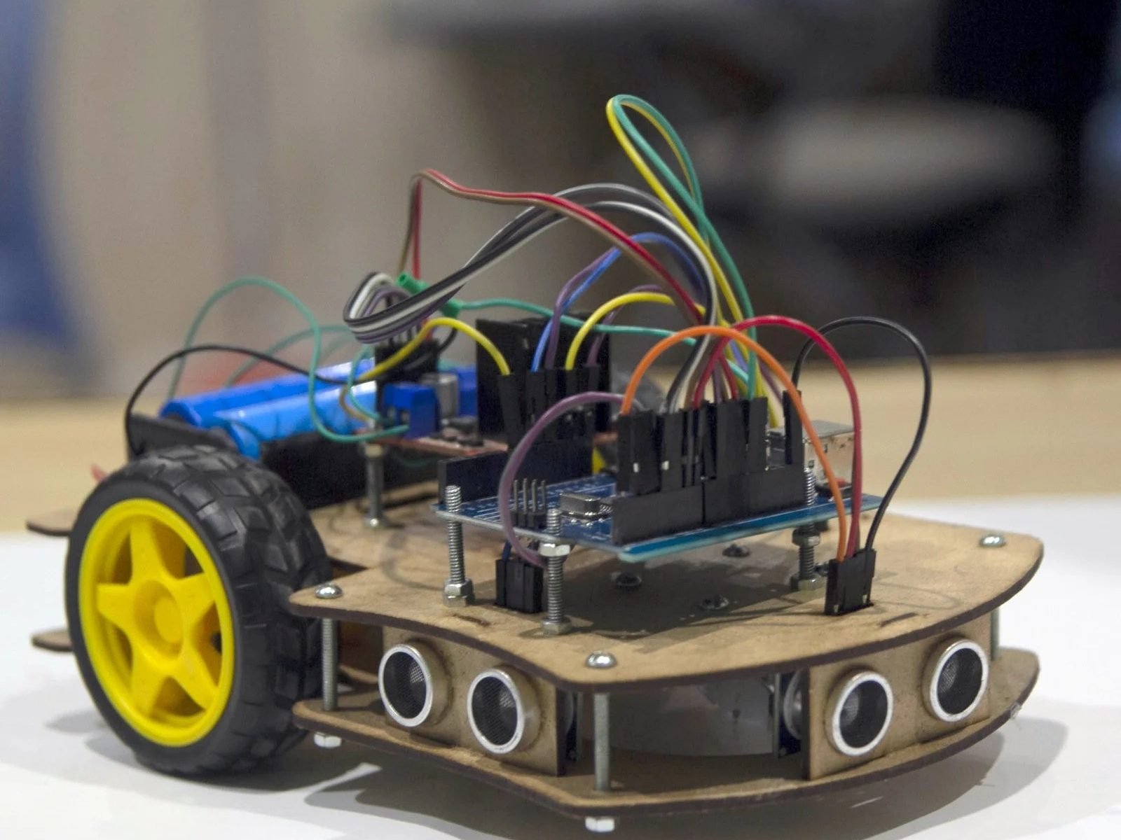 Maze solver robotics