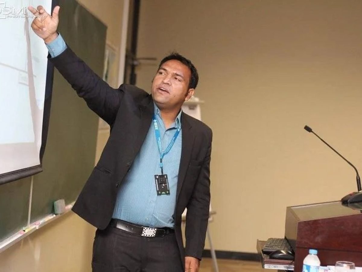 Teacher Training Hands-on Science Workshop Conducted by Abdul Rauf