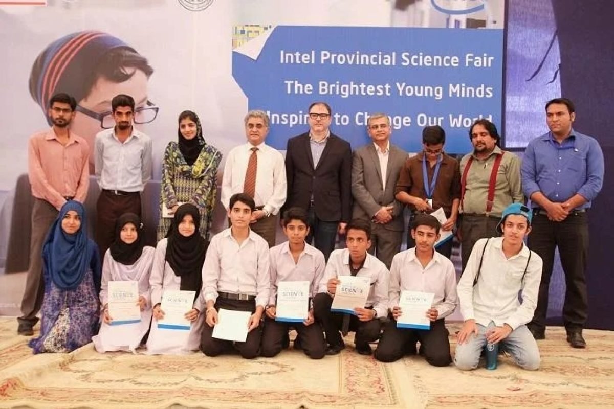 Team Pakistan Science Club qualifies for Intel National Science Fair 2015
